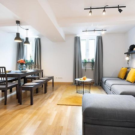 מינכן Marienplatz Apartment 2 Bedrooms Living Room Kitchen מראה חיצוני תמונה