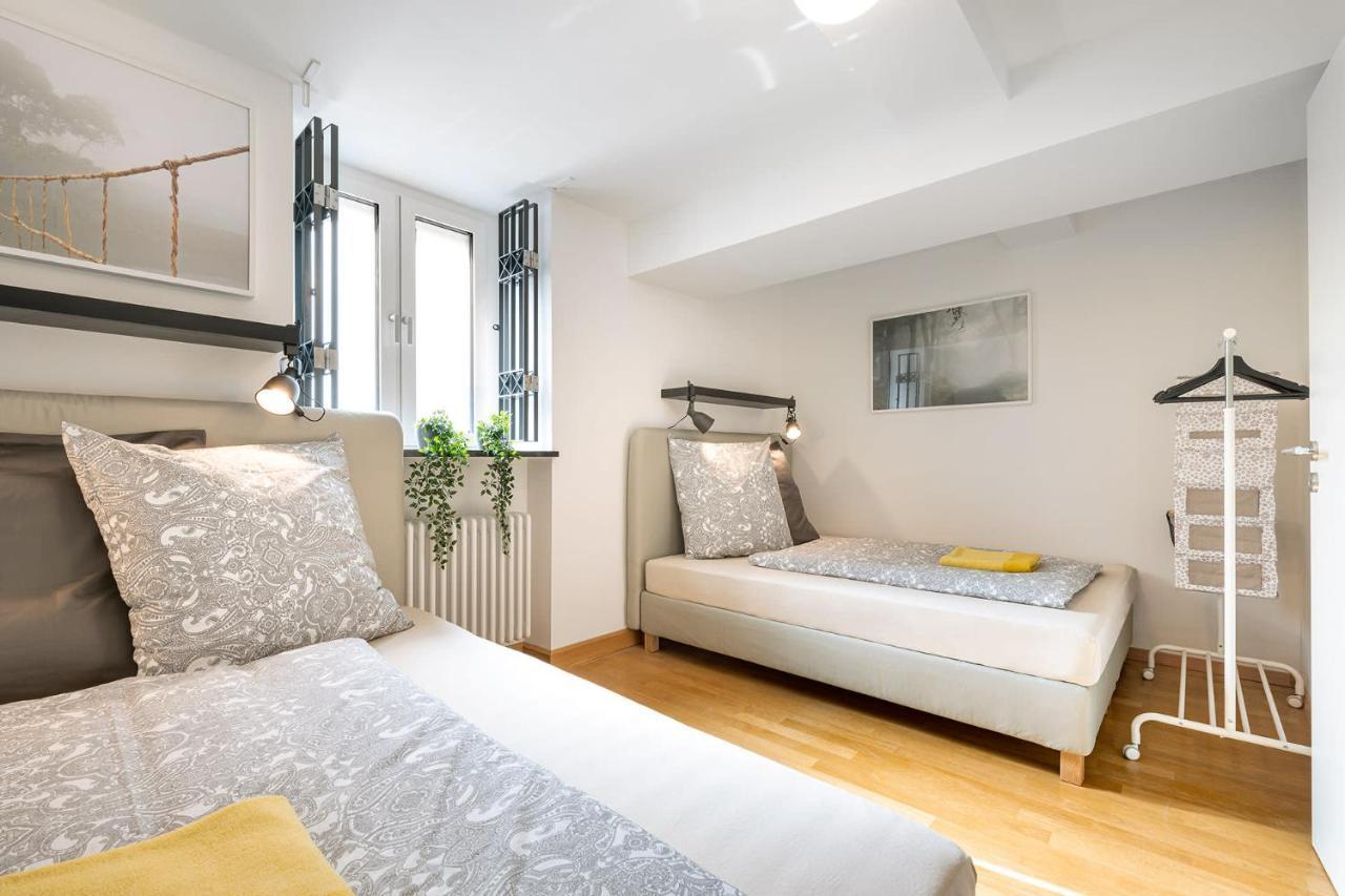 מינכן Marienplatz Apartment 2 Bedrooms Living Room Kitchen מראה חיצוני תמונה